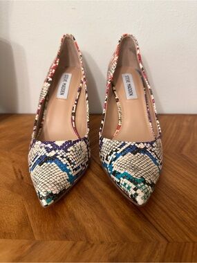 Steve Madden Multicolor Faux Snake Print Pointed Toe Stiletto Pumps SZ 6.5 NWT